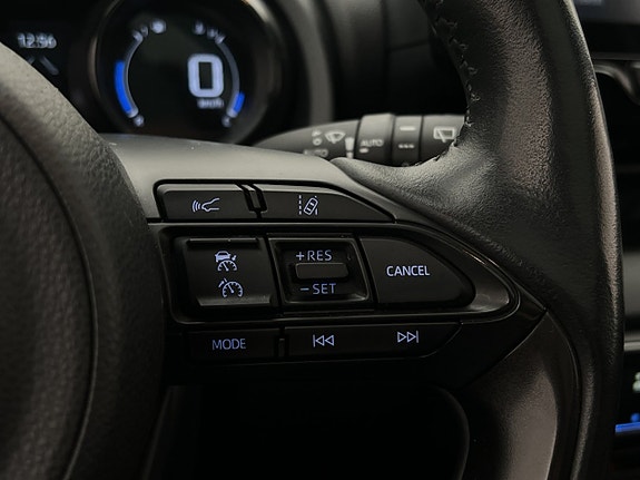 Toyota Yaris 26 of 29