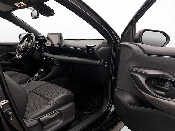 Toyota Yaris 18 of 29