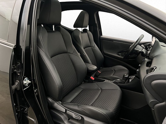 Toyota Yaris 17 of 29
