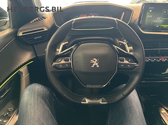 Peugeot 2008 11 of 18