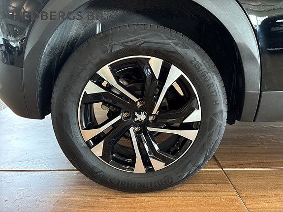 Peugeot 2008 12 of 18