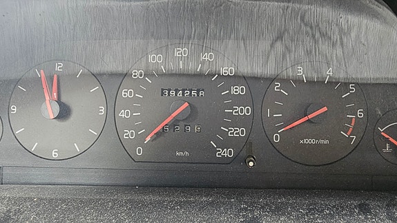 Volvo 940 2 of 5
