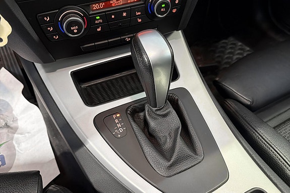 BMW 320d 20 of 22