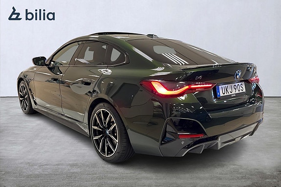 BMW i4 2 of 18