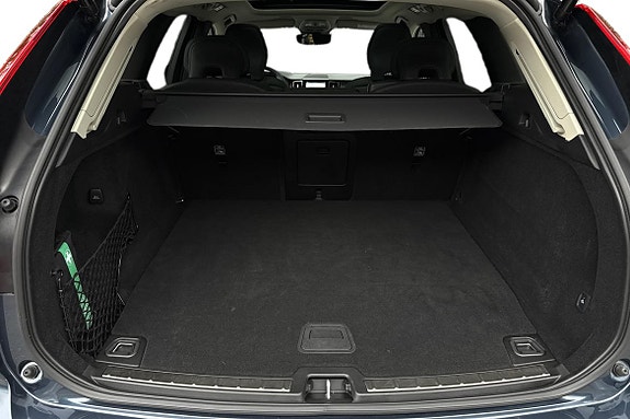 Volvo XC60 12 of 23