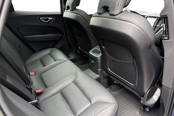 Volvo XC60 9 of 23