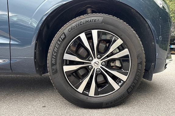Volvo XC60 17 of 23
