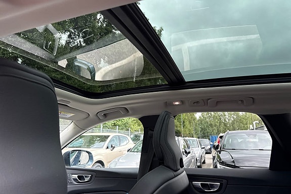 Volvo XC60 21 of 23