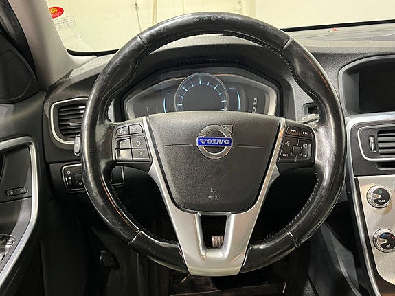 Volvo V60 14 of 21