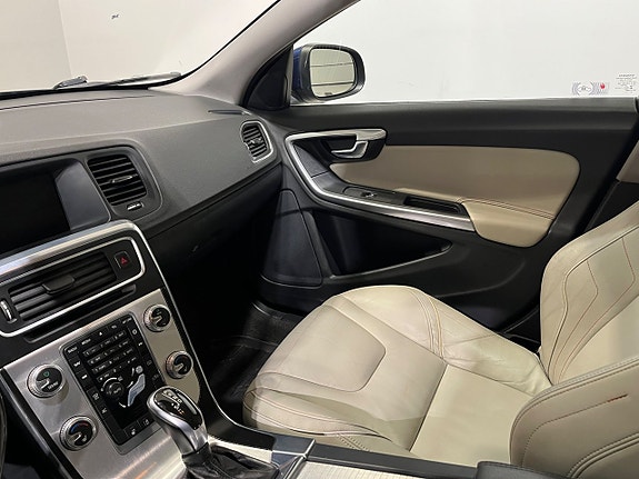 Volvo V60 16 of 21