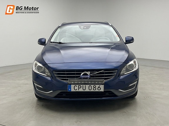 Volvo V60 2 of 21