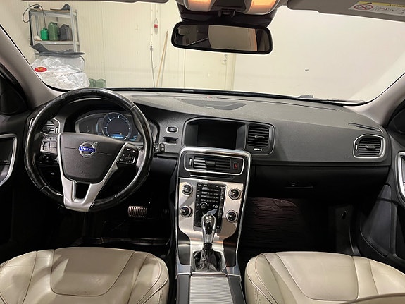 Volvo V60 13 of 21