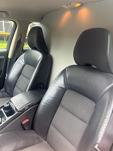 Volvo V70 5 of 8