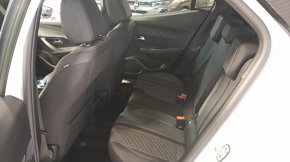 Peugeot 2008 4 of 13