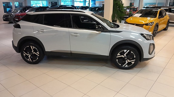 Peugeot 2008 11 of 13