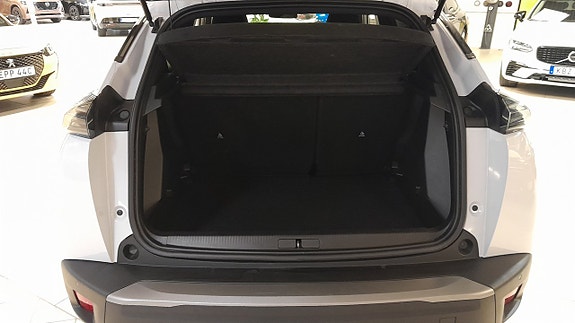 Peugeot 2008 6 of 13