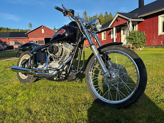 Harley-Davidson Softail Standard 3 of 5