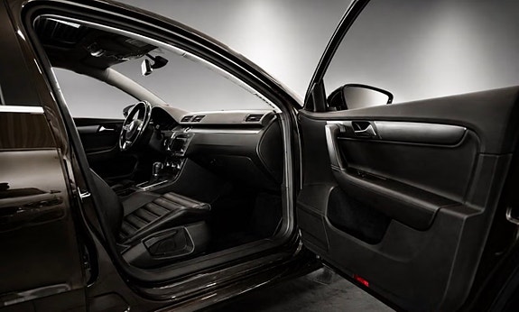 Volkswagen Passat 9 of 13