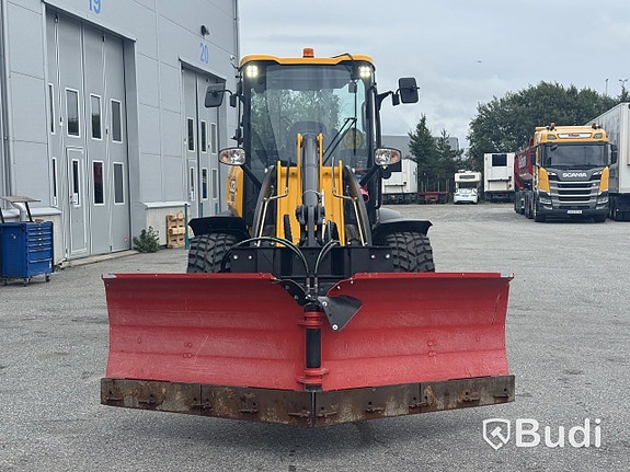 Hjullastare JCB 409 SV AG -2026 | Vikplog via auktion 8 of 27