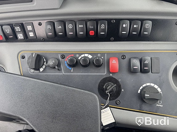 Hjullastare JCB 409 SV AG -2026 | Vikplog via auktion 16 of 27