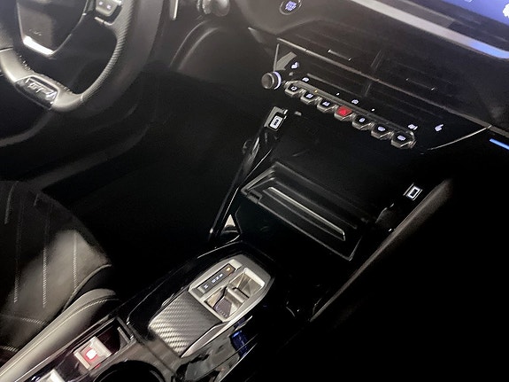 Peugeot 2008 10 of 15