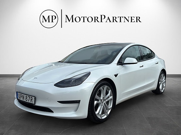 Tesla Model 3 4 of 20