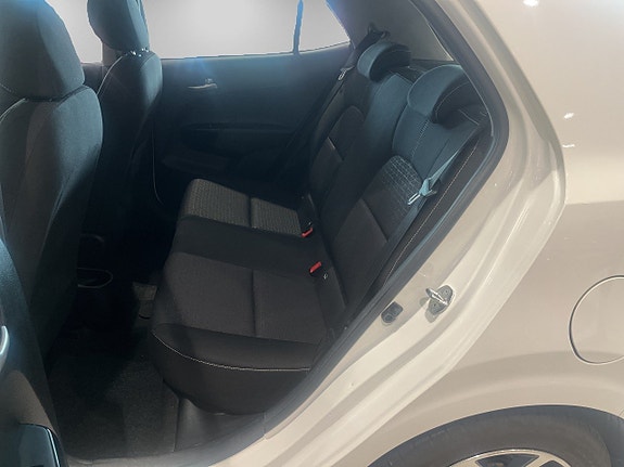 Kia Picanto 9 of 14