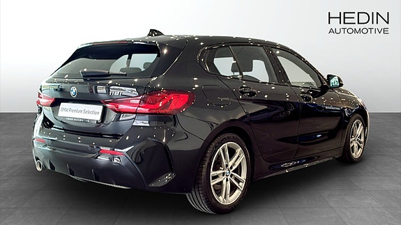 BMW 118i 2 of 9