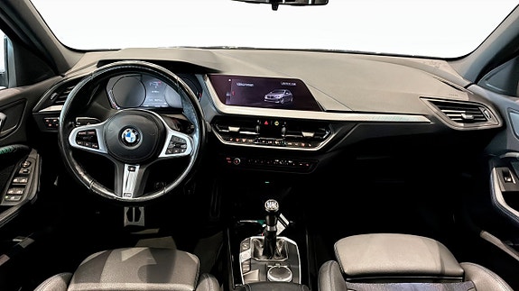 BMW 118i 4 of 9