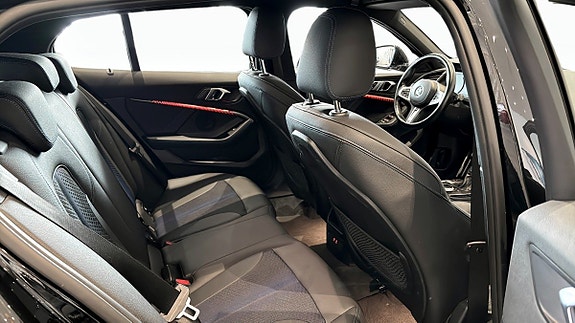 BMW 118i 5 of 9