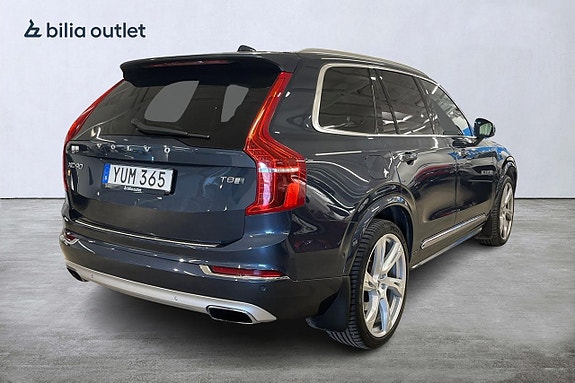 Volvo XC90 12 of 30