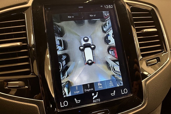 Volvo XC90 17 of 30