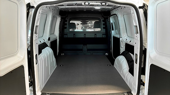 Ford Transit Connect 12 of 12