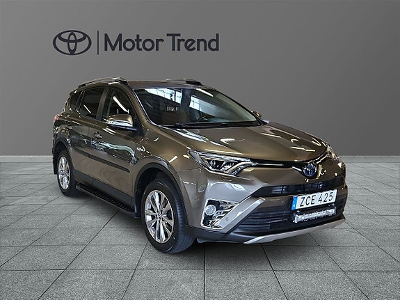 Toyota RAV4 7 of 22
