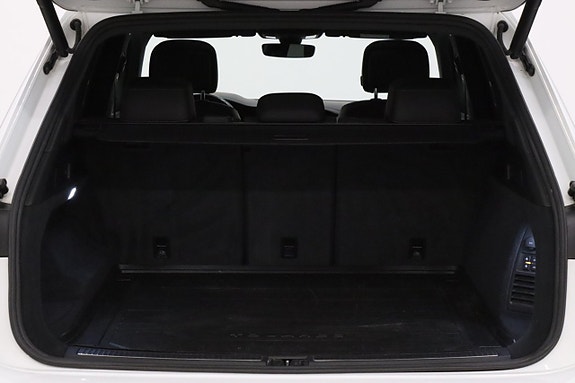 Volkswagen Touareg 30 of 30