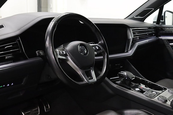 Volkswagen Touareg 10 of 30