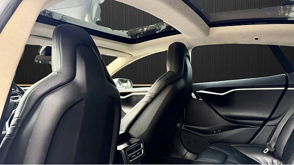 Tesla Model S 10 of 10