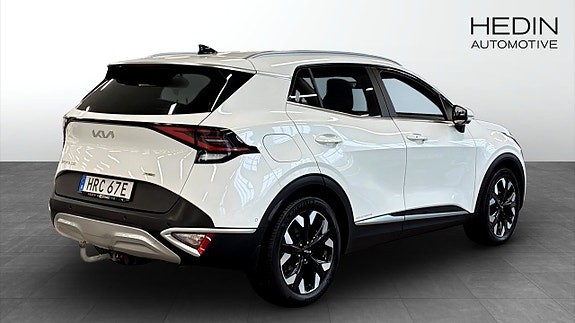 Kia Sportage 2 of 9
