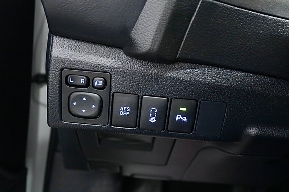 Toyota Auris 12 of 12