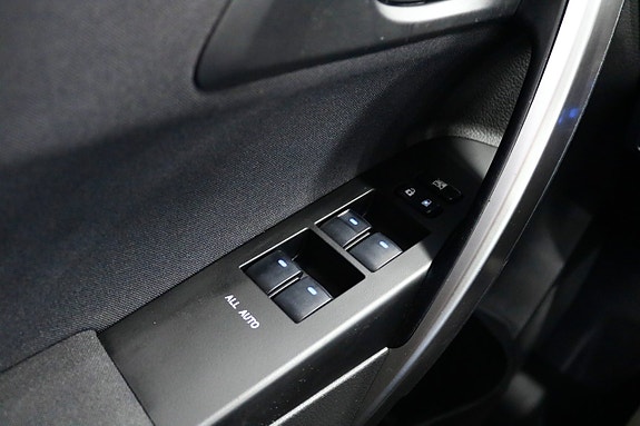 Toyota Auris 11 of 12
