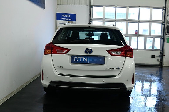 Toyota Auris 3 of 12