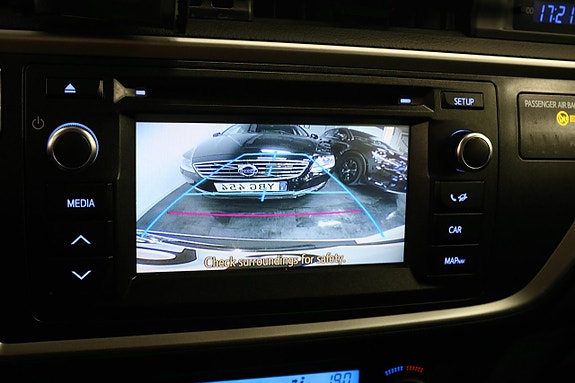 Toyota Auris 9 of 12