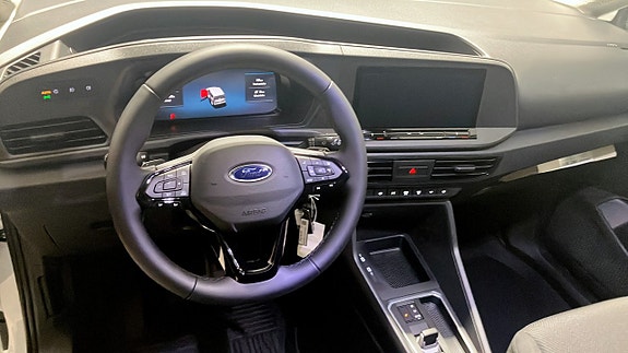 Ford Transit Connect 4 of 9