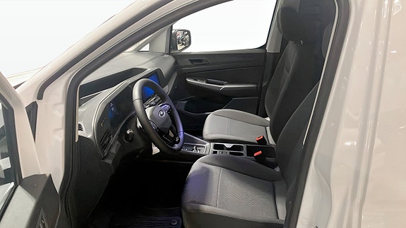 Ford Transit Connect 5 of 9