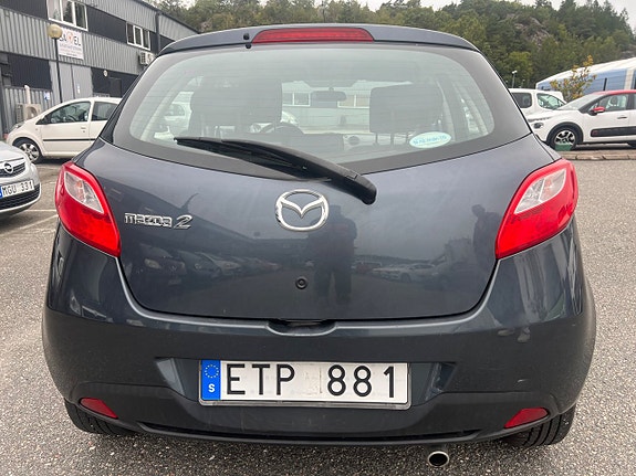 Mazda 2 7 of 8