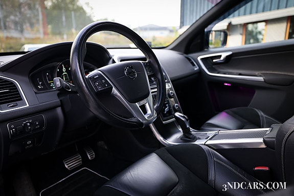 Volvo XC60 9 of 19