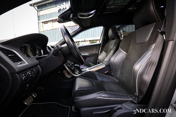 Volvo XC60 8 of 19