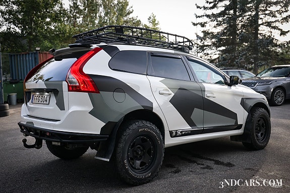 Volvo XC60 4 of 19