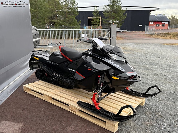 Ski-Doo Renegade X-RS 850 E-TEC 2 of 5