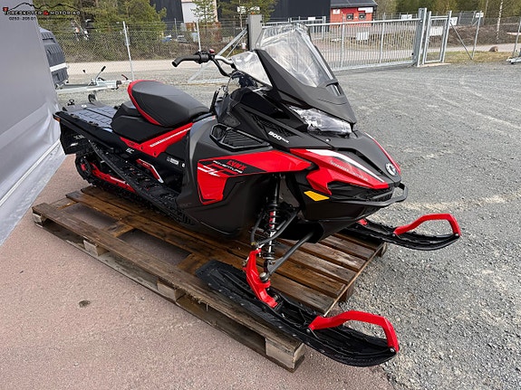 Lynx ADVENTURE SC 900 ACE 4 of 5